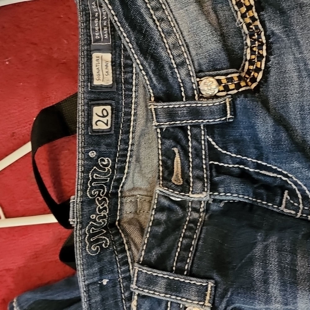 Jeans - Picture 2 of 3